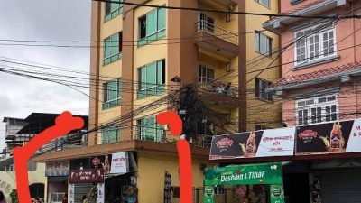 मेडिकल व्यवसायी दुर्गा प्रसाईका भाइले सरकारी जग्गा हडपेर घर बनाए