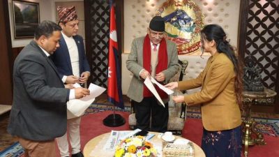 स्वास्थ्य राज्यमन्त्री डा.कार्कीसहित रास्वपाका तीनैजना मन्त्रीले बुझाए राजीनामा